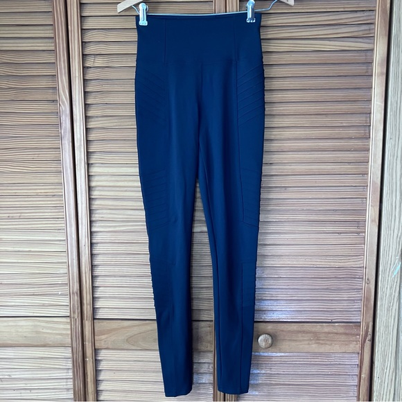 Athleta Delancey Moto Dark Grey Leggings Women’s Size XXS - Picture 3 of 10